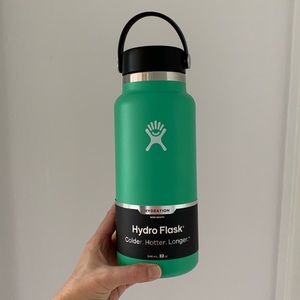 32 ounce wide mouth Hydro Flask in Spearmint